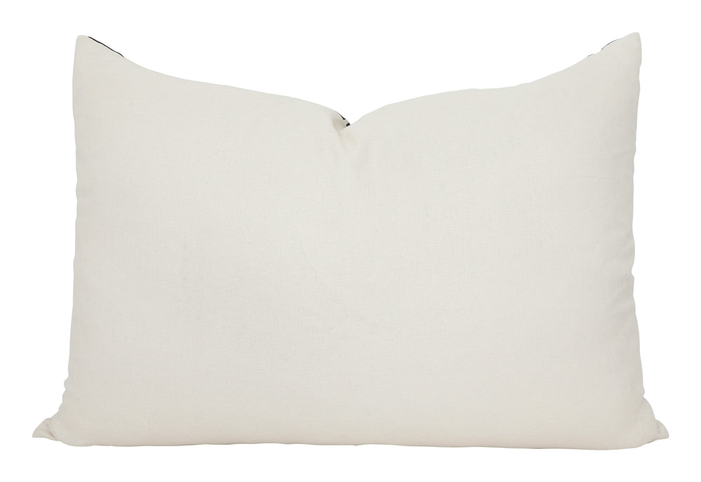 Maze Onyx Pillows